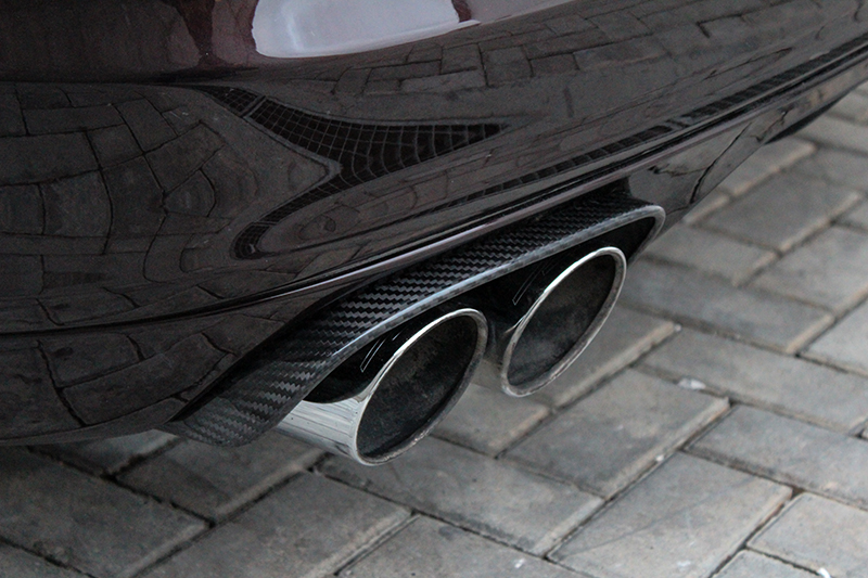 Carbon fiber Porsche Panamera exhaust frame trim