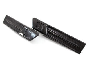 Nissan GT-R Front Fender Finisher