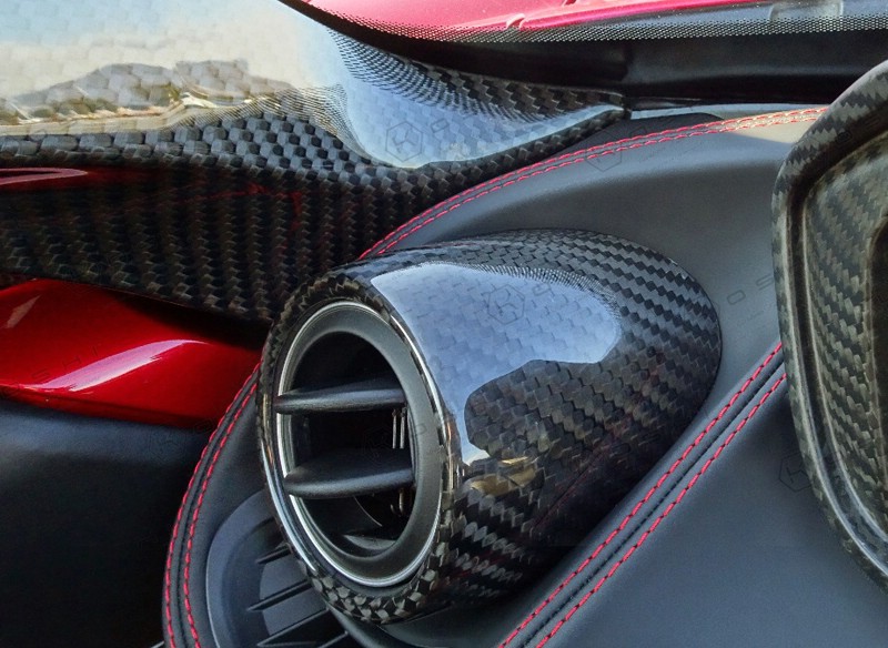 Carbon fiber Alfa 4C interior air vent | Koshi Group L.L.C.