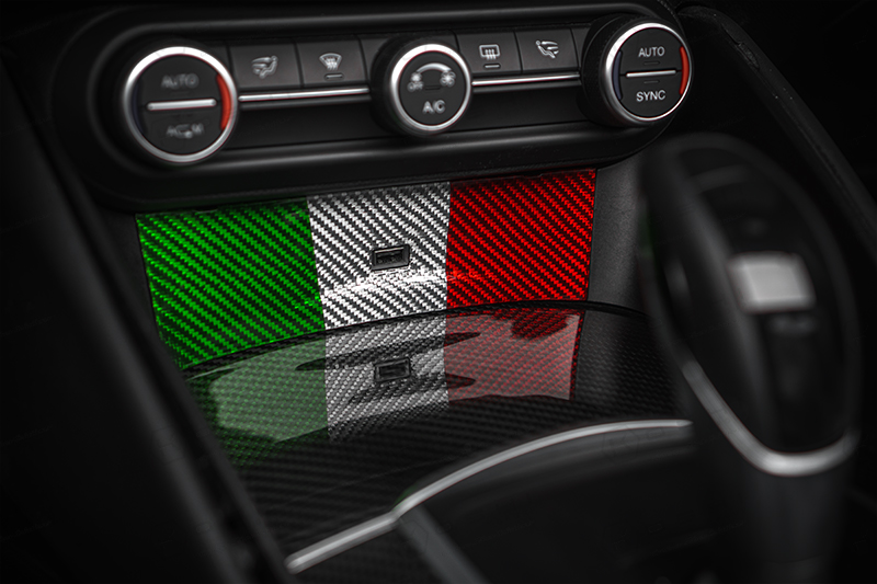 Bakterie inaktive lukke Carbon Fiber Alfa Romeo Giulia USB Trim Frame Cover | Koshi Group L.L.C.