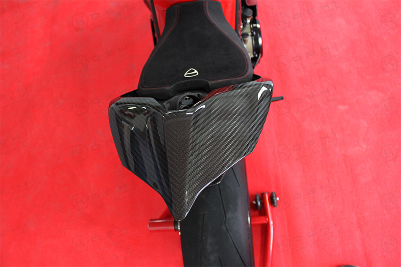 ducati panigale v4 double seat
