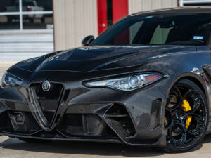 Alfa Romeo Giulia GTAm Style Front Side Fender Set