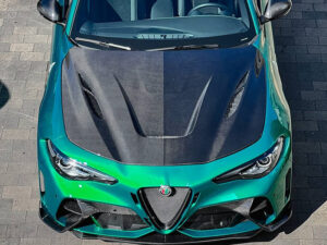 Alfa Romeo Giulia QV EXTREME Hood