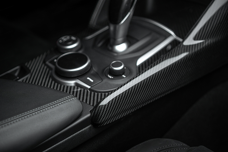 Carbon Fiber Alfa Romeo Giulia Side Panel Trim of Center Console