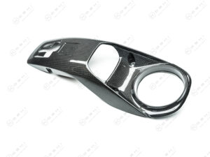 Ferrari F8 – Carbon Fibre Center Engine Cover